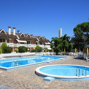 Equilio Family , Lido di Jesolo Italien